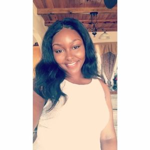 Meet your Posher, Nakeira